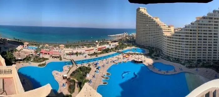 Penthouse Three-bedroom In Porto Sokhna Family Only *