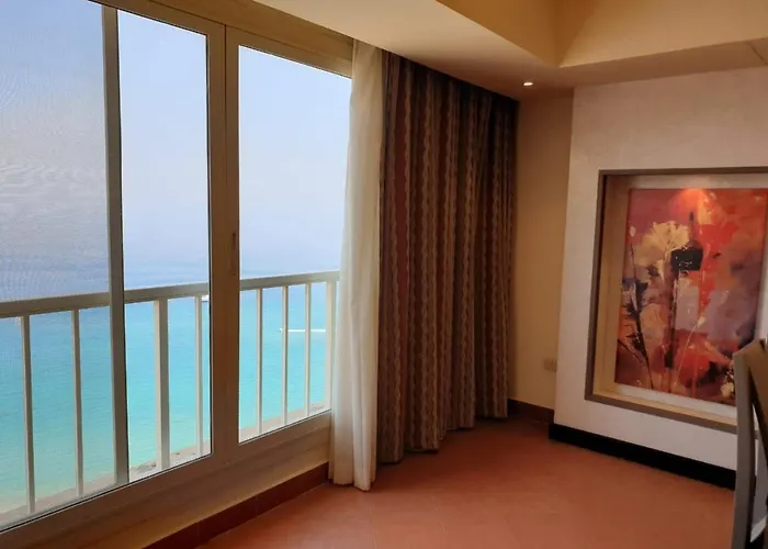Penthouse Three-bedroom In Porto Sokhna Family Only *