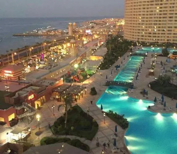Penthouse Three-bedroom In Porto Sokhna Family Only
