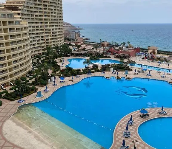 Penthouse Three-bedroom In Porto Sokhna Family Only Apartahotel *